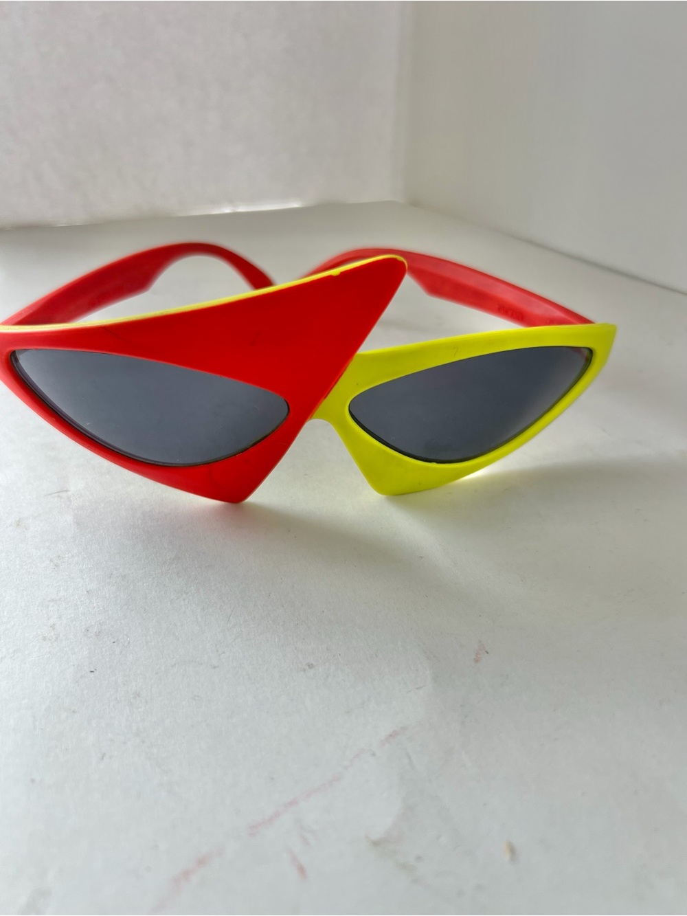 RARE Vtg 1989 Back To The Future II Solar Shades Pizza Hut Red Yellow Sunglasses